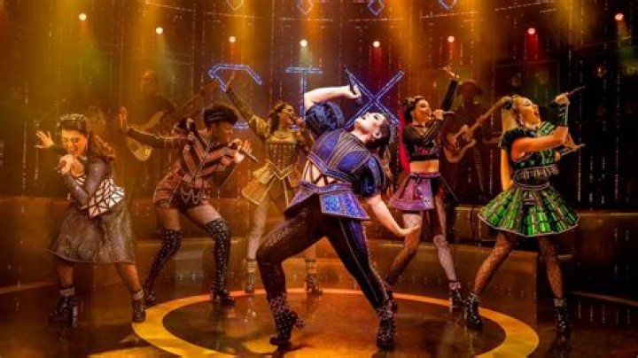 Photos Of Debra Messing & More – Hollywood Life