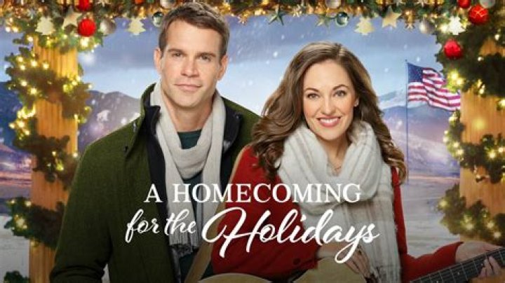 Stephen Huszar Talks Hallmark Movie – Hollywood Life