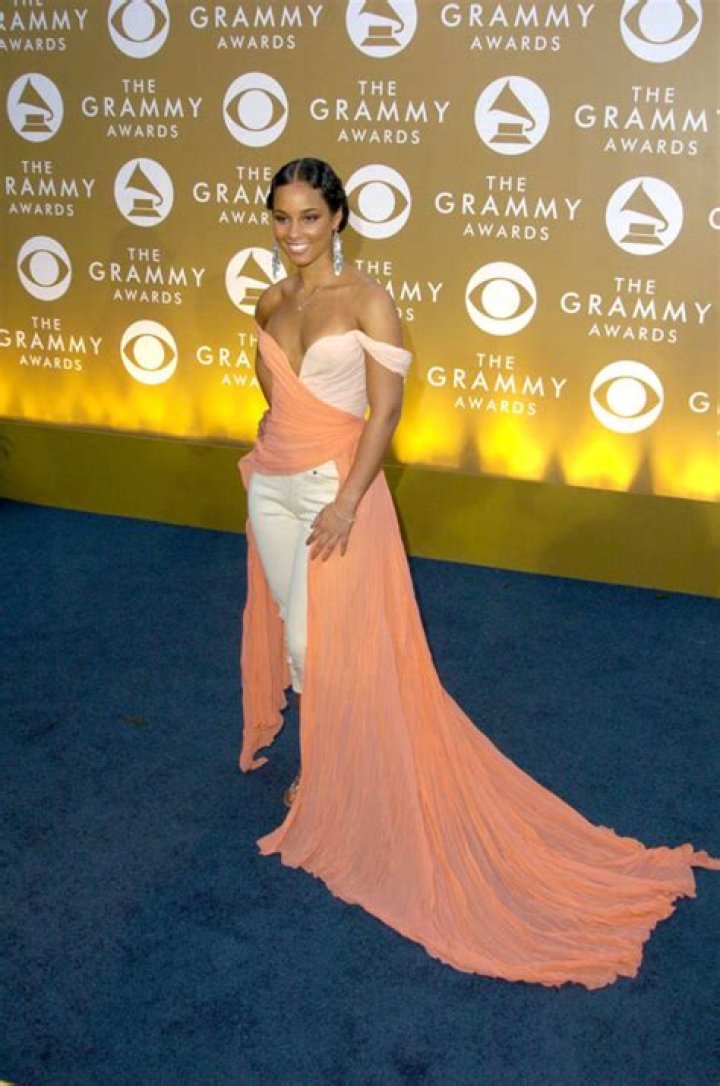 Alicia Keys Dazzles In Silver Sequin Gown With Thigh-High Slit At 2020 Grammys – Pics