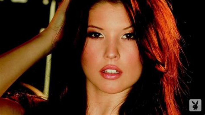 [VIDEO] Amanda Cerny & Justin Bieber’s Date — JB & Playboy Model Crush Karaoke – Hollywood Life