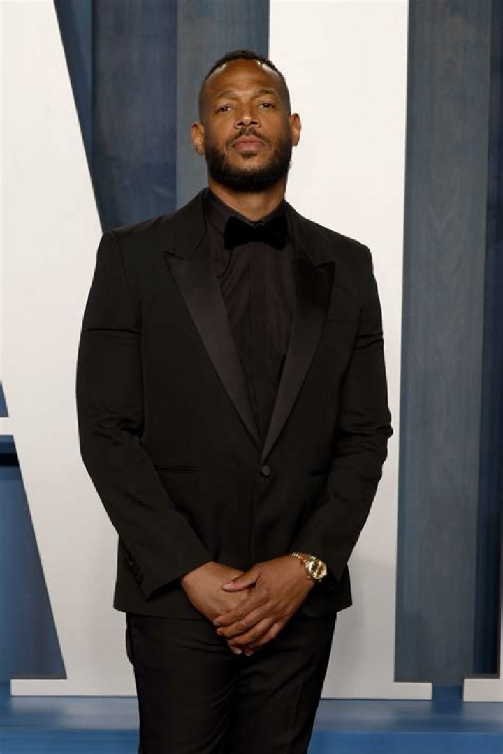 Amelia Hamlin Seemingly Responds To Scott Disick’s Feud With Travis Barker After PDA Diss