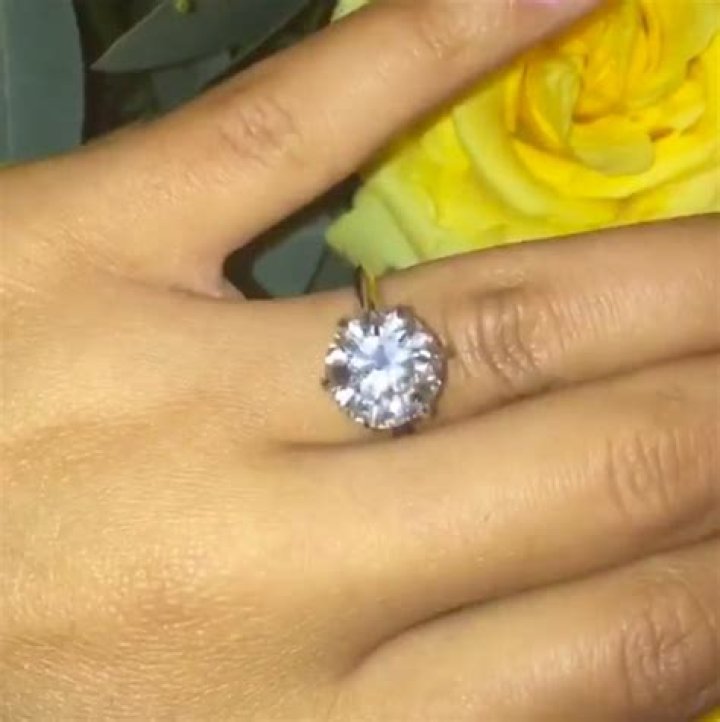 [PICS] Angela Simmons Engaged — See Her Engagement Ring – Hollywood Life