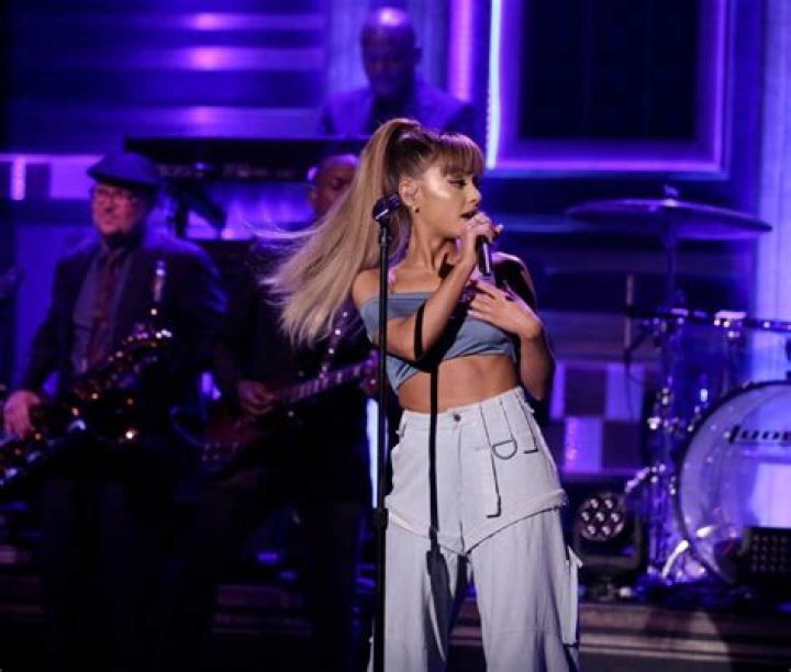 Ariana Grande’s ‘Tonight Show’ Dress — SHOP Her Sizzling Cutout Mini – Hollywood Life