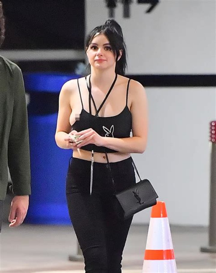 Spills Out Of Tiny Black Tank Top – Hollywood Life
