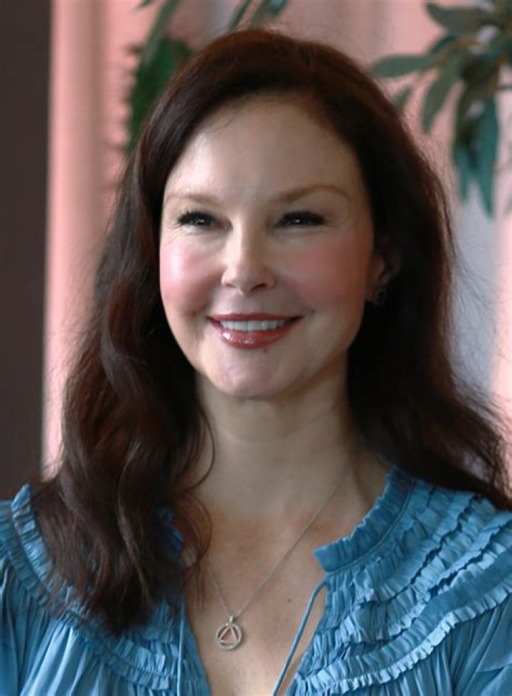 Ashley Judd – Hollywood Life