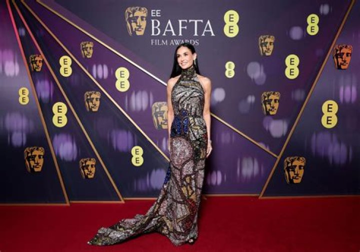 BAFTAs 2018 Best Dressed — PICS