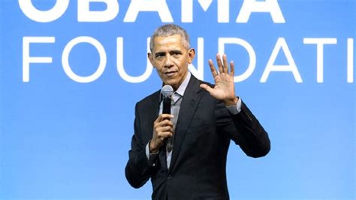 Barack & Michelle Obama Grieve For George Floyd’s Family & Urge People To Vote & Protest