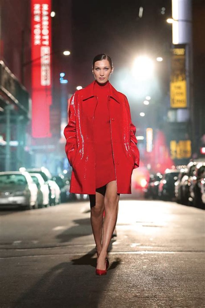 Bella Hadid & Naomi Campbell Michael Kors Campaign NYC – Photos – Hollywood Life