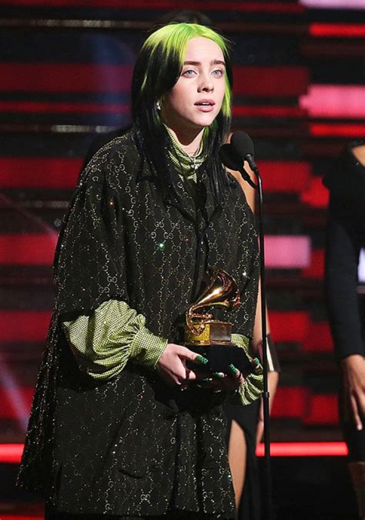 Billie Eilish Took Diet Pills At Age 12 Amid Her Body Image Struggles – Hollywood Life