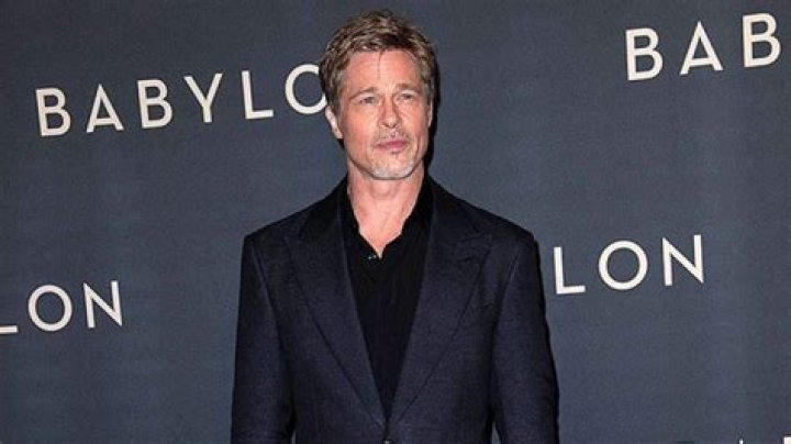 Brad Pitt With Short Hair At ‘Babylon’ Premiere In Paris: Photos – Hollywood Life