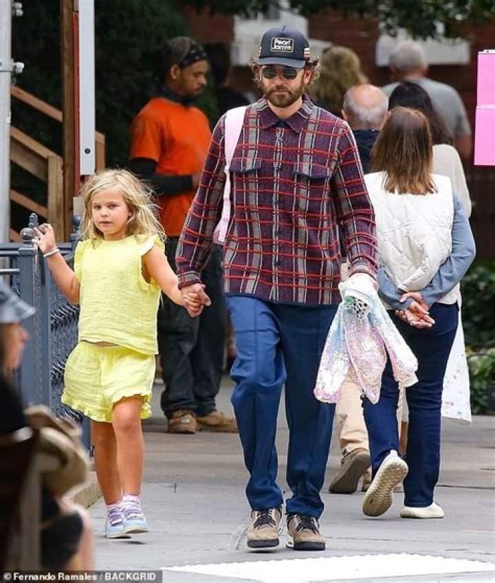 Bradley Cooper Carries Daughter, 4, In 1st Photos Since Ex Irina Shayk & Kanye West’s Romance Went Public