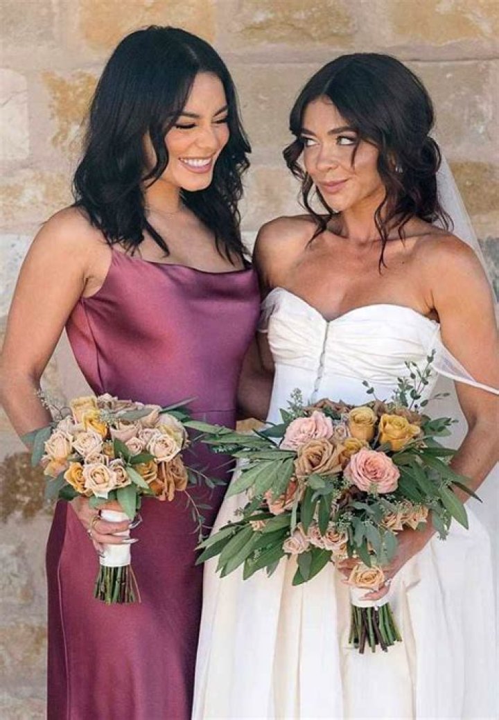Vanessa Hudgens As Bridesmaid – Hollywood Life