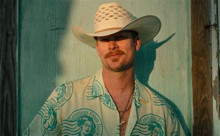 Brian Kelley Celebrity Profile – Hollywood Life