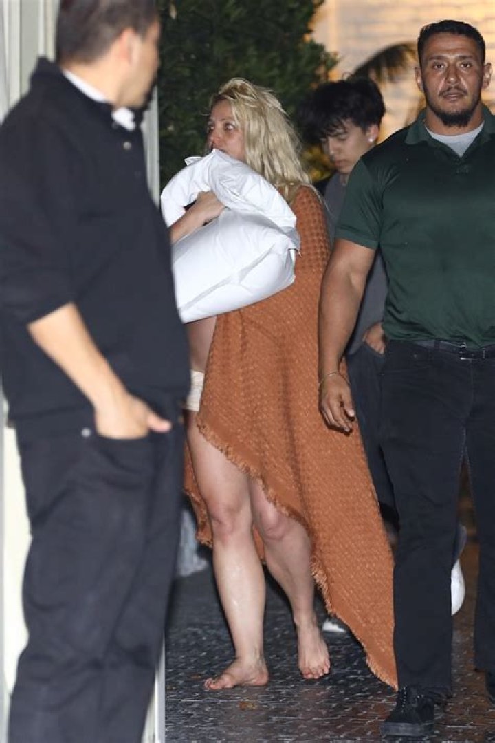 Britney Spears Leaves Court Barefoot & Disheveled After She Attends Conservatorship Hearing With Mom