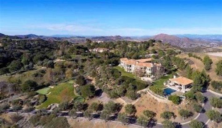 Britney Spears Buys A Stunning $12 Million Mansion – Hollywood Life