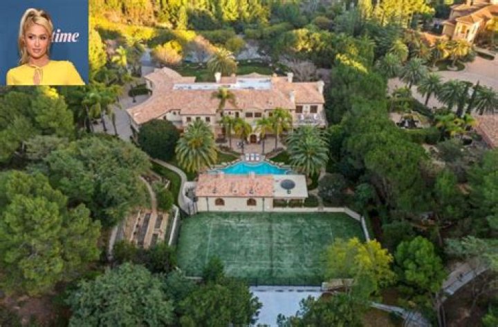 Britney Spears Is Driven To Paris Hilton’s House: Photos – Hollywood Life