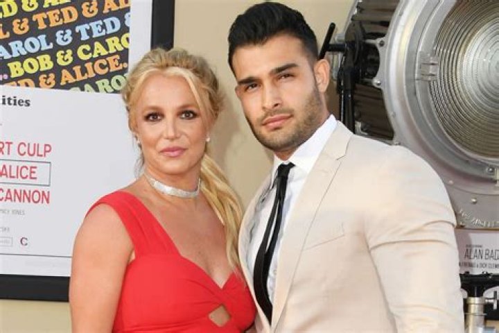 Britney Spears Snuggles Up To Sam Asghari On Date Night Amidst Jamie Lynn Drama — Photo