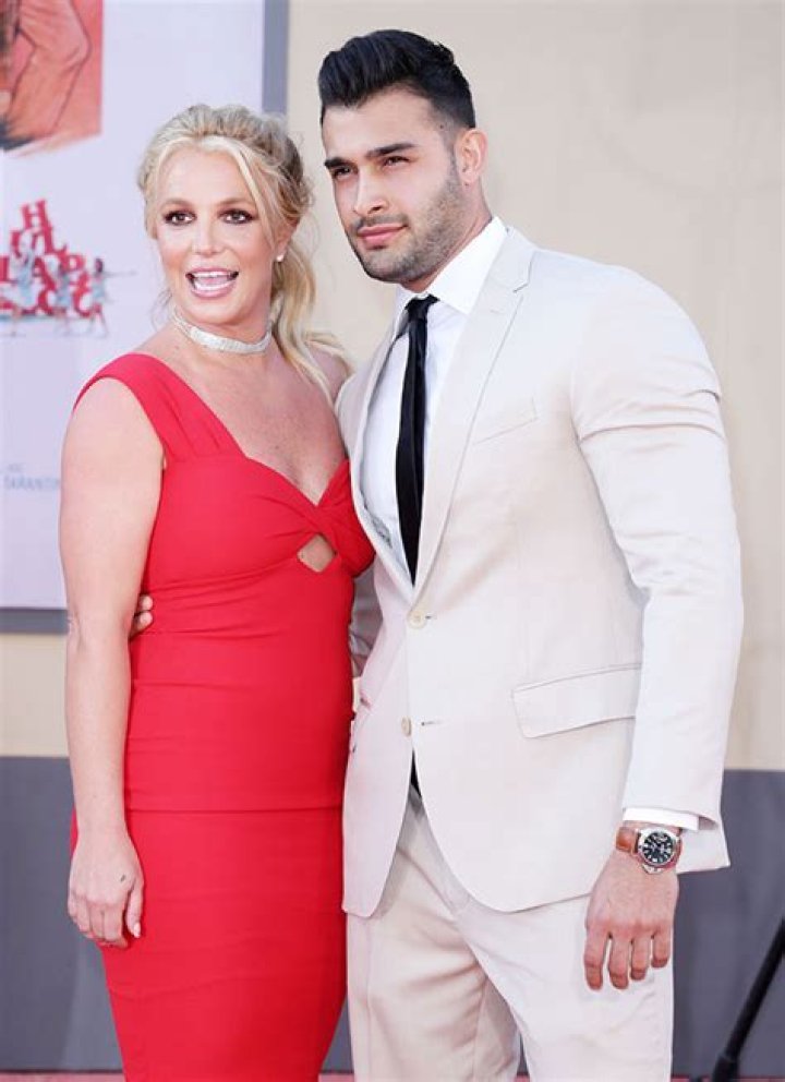 Britney Spears Makes Out With Sam Asghari In Rare PDA Video: He ‘Inspires Me Every Day’