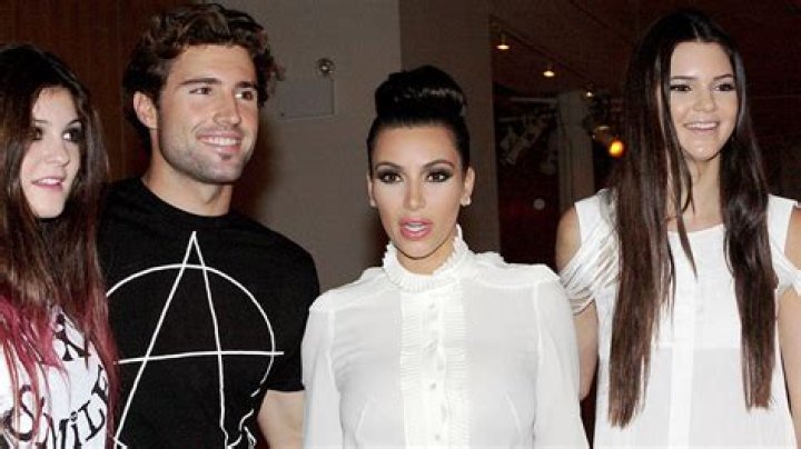 Meet All His Brothers, Sisters, & Step-Siblings – Hollywood Life