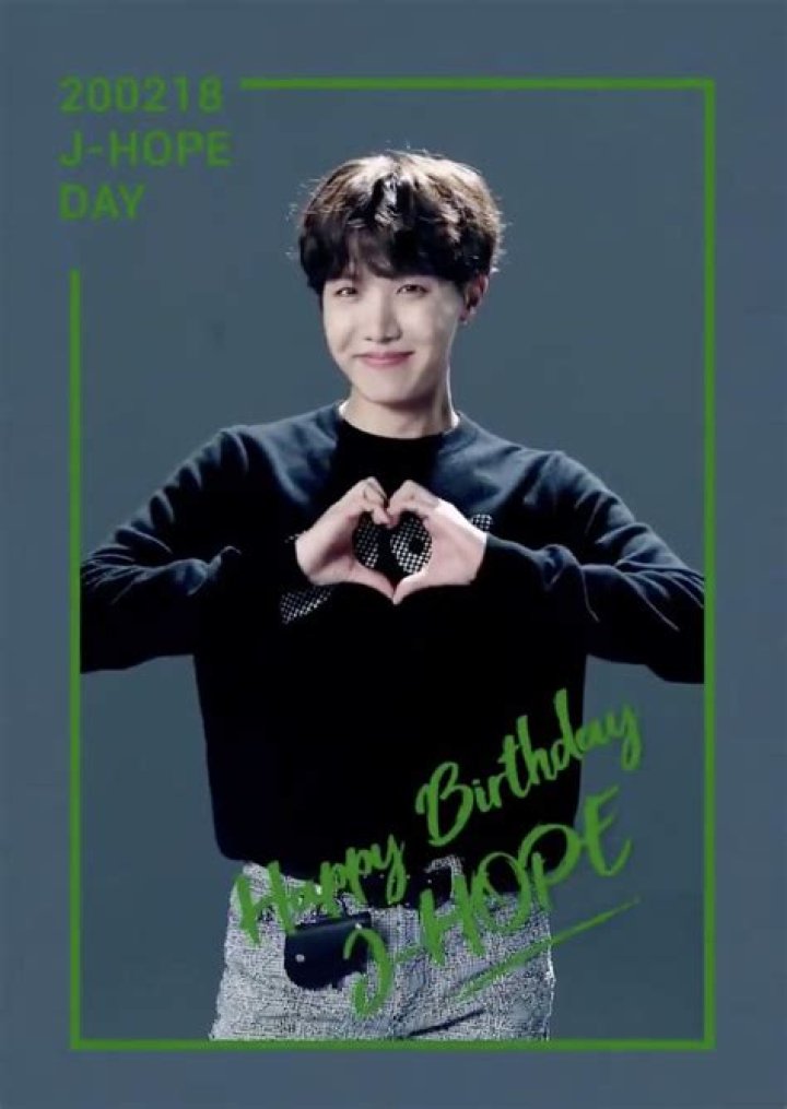 BTS Fans Reacts To Apparent Sasaeng Fan In J-Hope’s Birthday Live – Hollywood Life