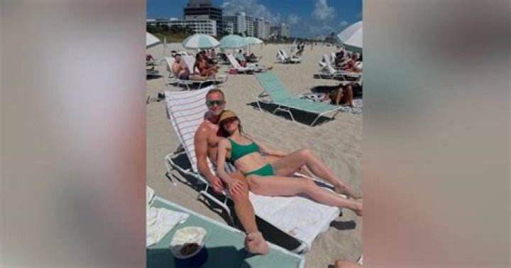 Candace Cameron Bure Rocks Green Bikini On Trip With Husband: Photos – Hollywood Life