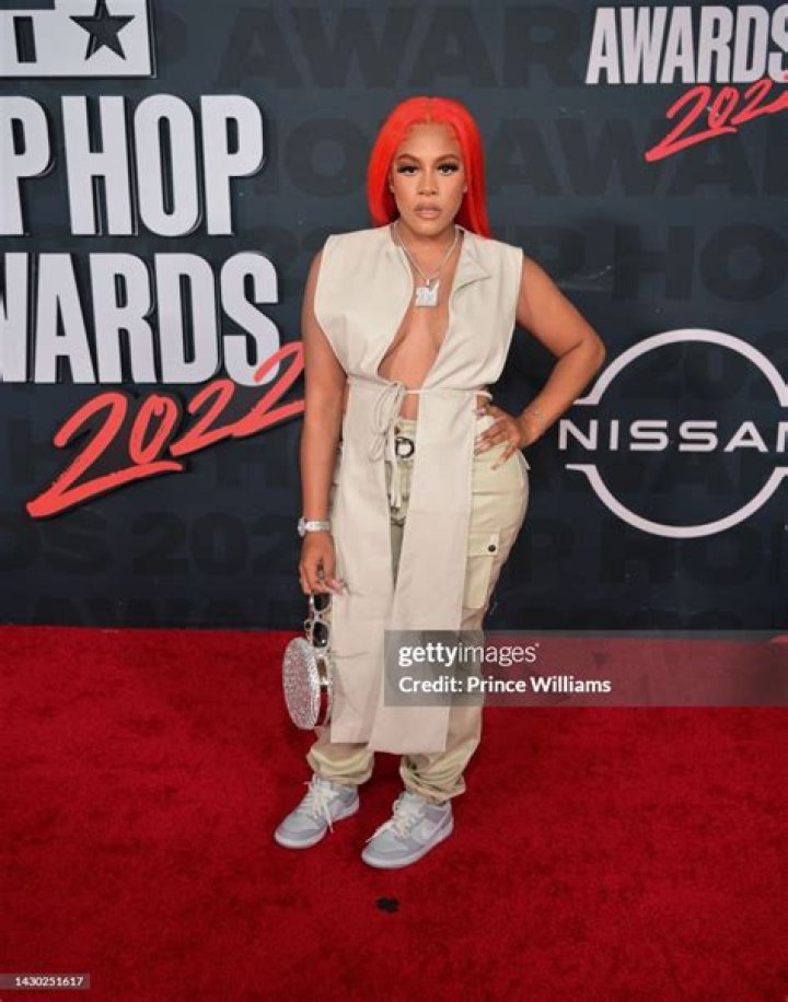 Cardi B’s Dress At BET Hip Hop Awards — Outfit Is Super Sexy – Hollywood Life