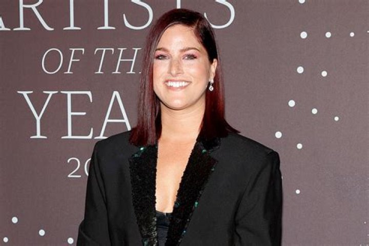 Cassadee Pope Lied For Sympathy Votes, Says Her Father