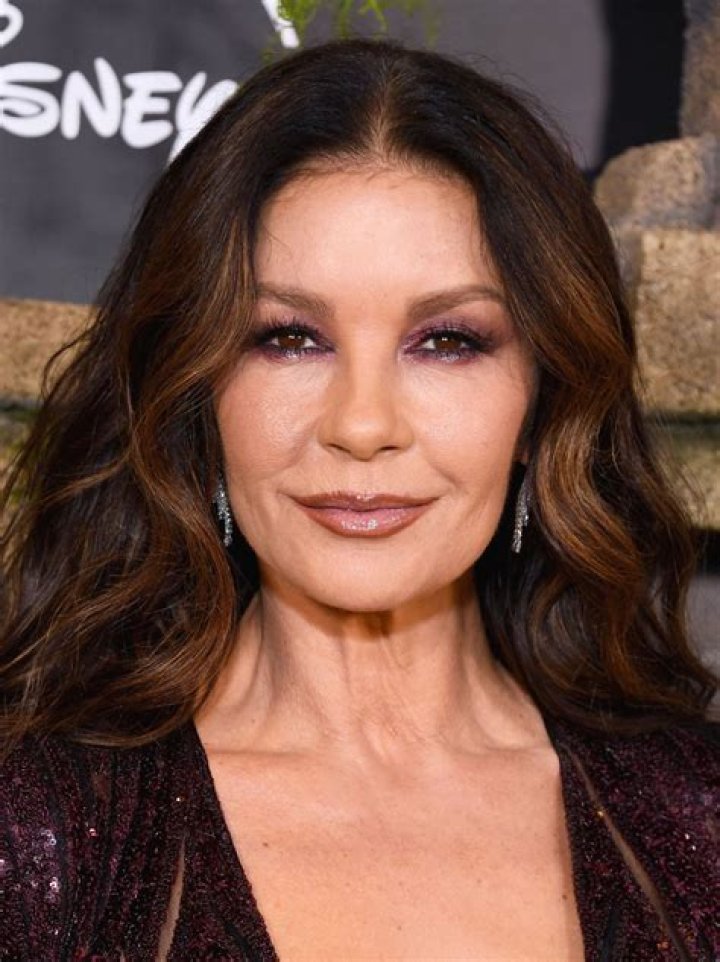 Catherine Zeta-Jones – Hollywood Life