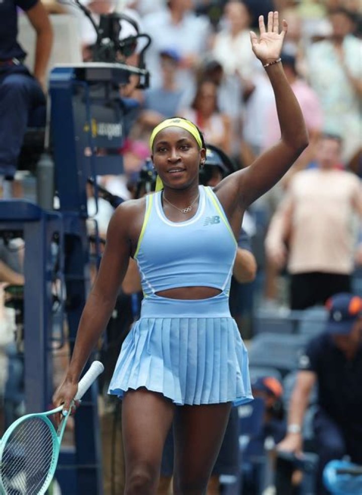 Photos Of Lindsey Vonn & More – Hollywood Life