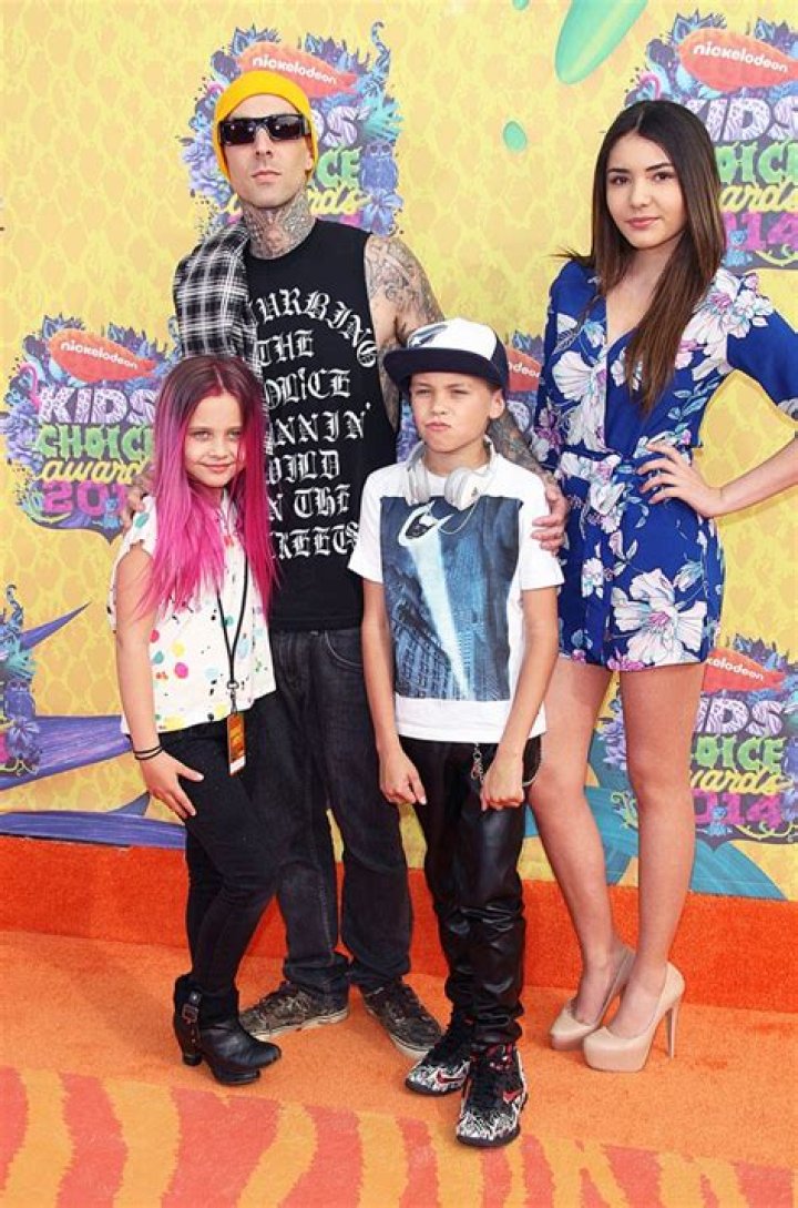 Celebrity Family Photos At Kids’ Choice Awards – Hollywood Life