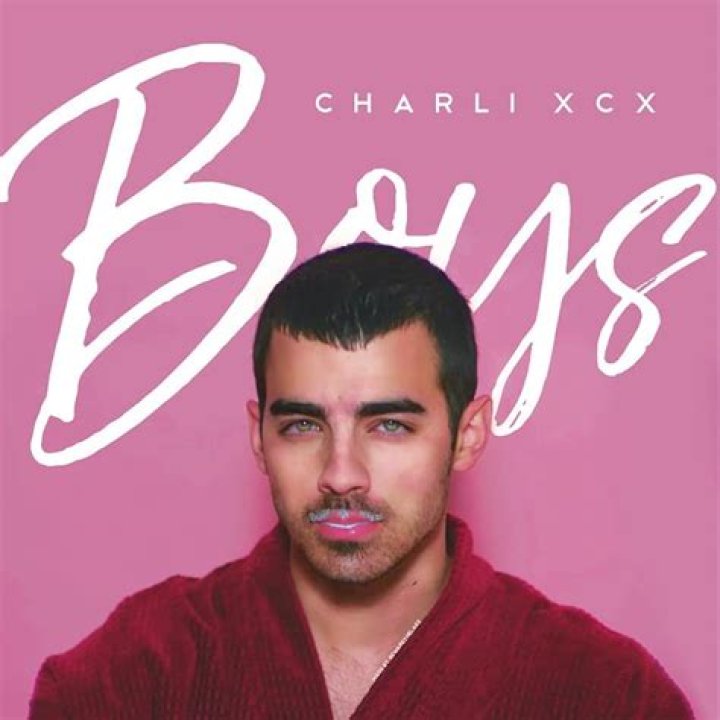 Charli XCX’s ‘Boys’ Music Video — PICS