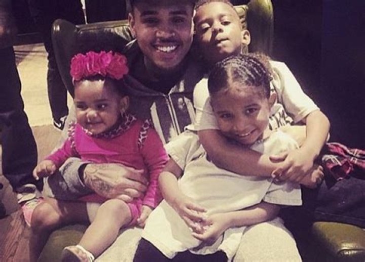 Chris Brown Hugs His Adorable Nieces & Nephew — Preparing To Be A Good Dad?