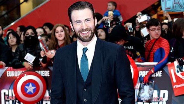 Chris Evans Reacts To ‘She/Hulk’ Reveal On Captain America’s Virginity – Hollywood Life