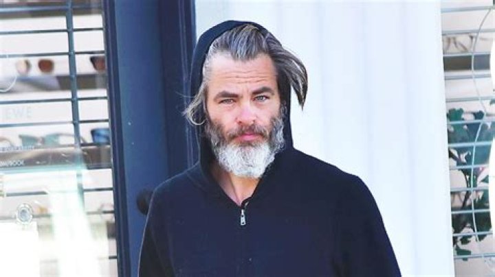 Chris Pine Looks Unrecognizable With Long Grey Beard — Photos – Hollywood Life