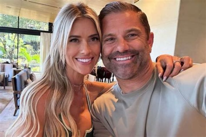 See Ring Photo – Hollywood Life