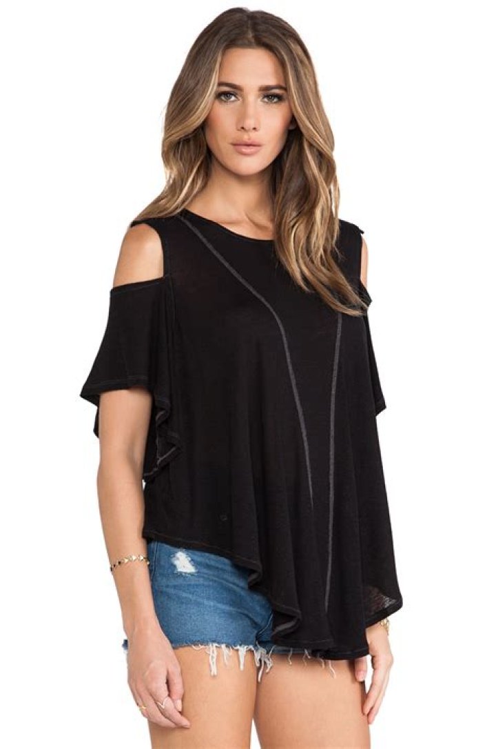 Highest Rated Cold Shoulder Top in 2023 – Reviews by Hollywood Life – Hollywood Life