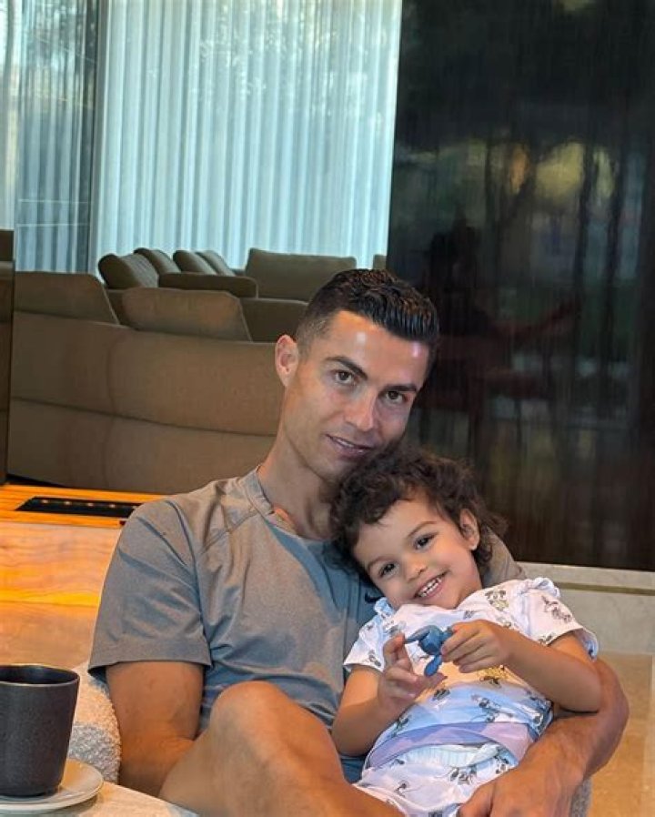 Cristiano Ronaldo Shares 1st Photo Of New Baby Daughter & Family After Death Of Son