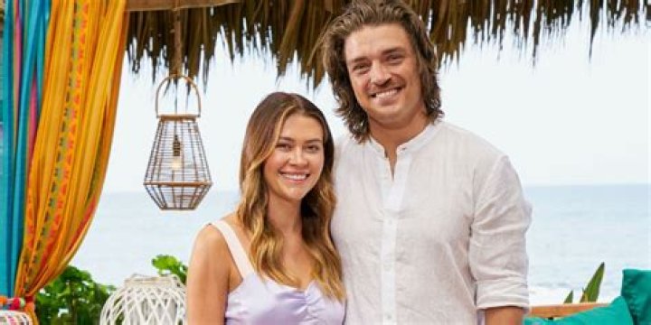 ‘Bachelor In Paradise’ Recap: Dean Makes An Unexpected Return To Win Caelynn Back From Connor