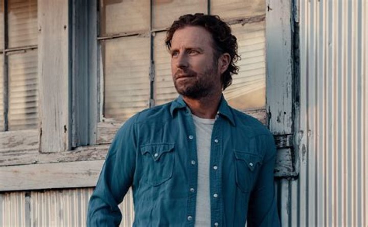 Dierks Bentley Celebrity Profile – Hollywood Life