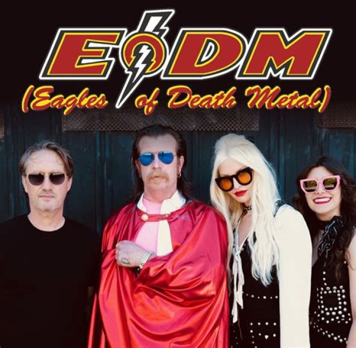 Eagles Of Death Metal Perform With U2 In Brave Return To Paris — Watch