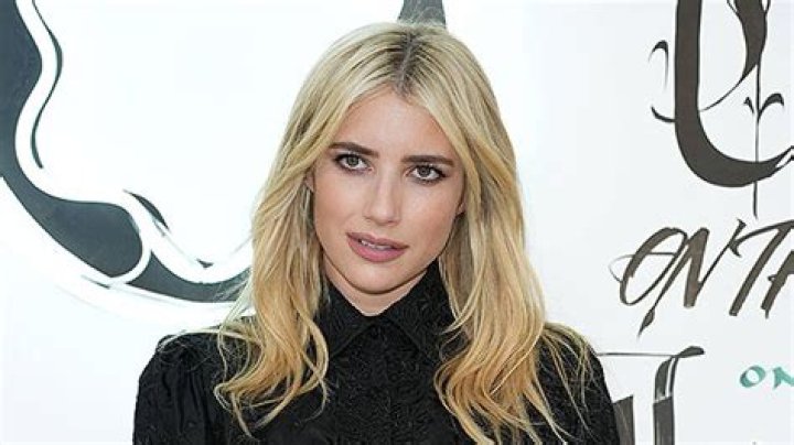 Emma Roberts Suffers Wardrobe Malfunction After Dolce Show: I ‘Popped The Back’