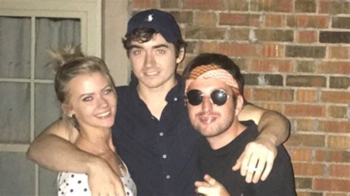 Eric Chase Bolling, Jr.’s Girlfriend Posts Tribute Pics After Shocking Death – Hollywood Life