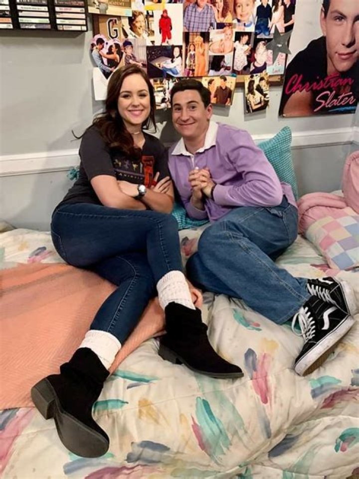 Hayley Orrantia & Sam Lerner Of ‘The Goldbergs’: Will Erica & Geoff End Up Married?