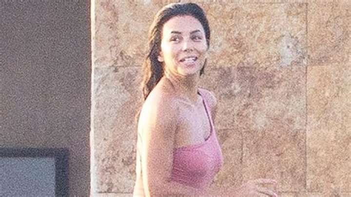 Eva Longoria Nearly Falls In Her Pool While Trying To Pose For Instagram Photo