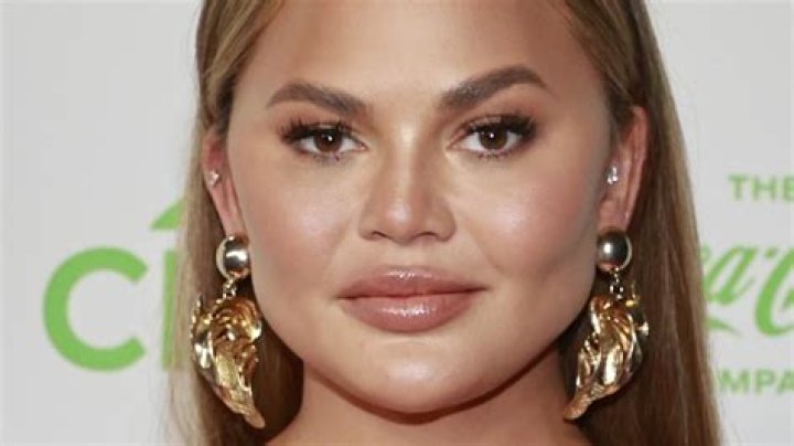 Farrah Abraham Says Chrissy Teigen Shouldn’t Be ‘Canceled’ For Trolling Her: She Needs To ‘Reset’ & Reflect