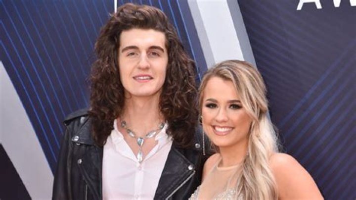 Gabby Barrett & Cade Foehner Talk His Proposal & Their Wedding Plans – Hollywood Life