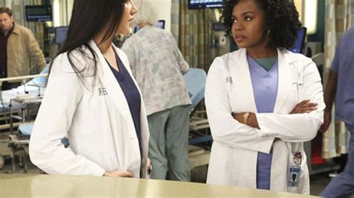 Eliza’s 2nd Phase Of Teaching Leads To A Shocking Death — Lead – Hollywood Life