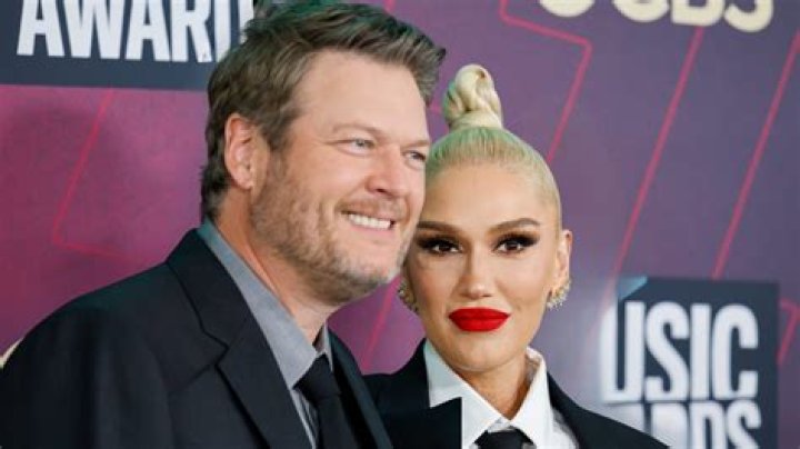 Gwen Stefani & Blake Shelton On Easter — Pics