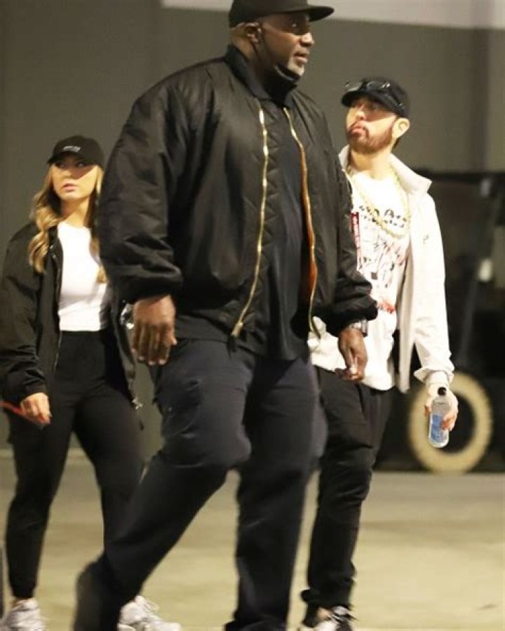 Lollapalooza Outfit Photos – Hollywood Life