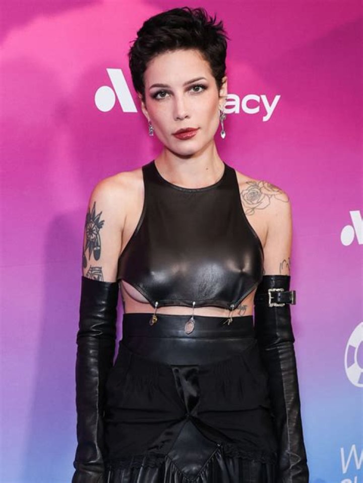 Halsey Debuts Green Hair Makeover To Match Her Bra Top At Givenchy’s PFW Show: Photos